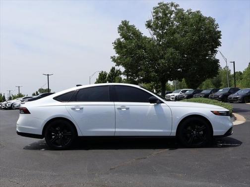 2023 Honda Accord Hybrid Base