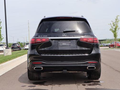 Obsidian Black Metallic 2026 Mercedes-Benz GLS 450 4MATIC