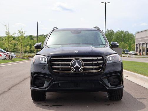 Obsidian Black Metallic 2026 Mercedes-Benz GLS 450 4MATIC