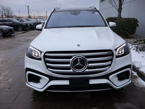 2025 Mercedes-Benz GLS 580 4MATIC