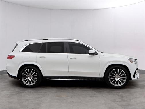 2025 Mercedes-Benz GLS 580 4MATIC