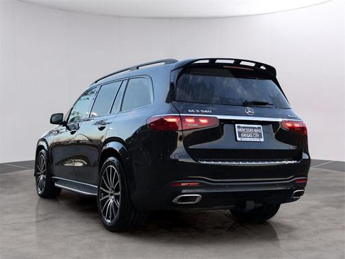 2026 Mercedes-Benz GLS 580 4MATIC