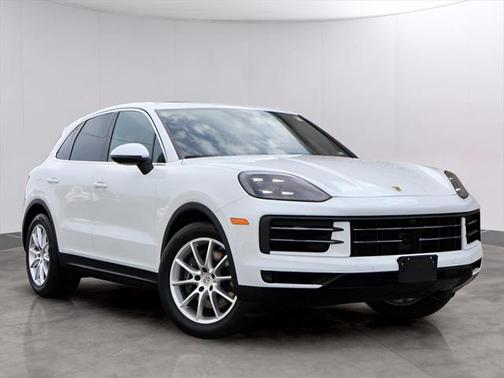 2024 Porsche Cayenne Base