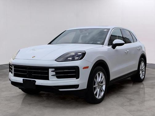 2024 Porsche Cayenne Base