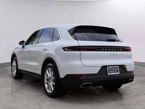 2024 Porsche Cayenne Base