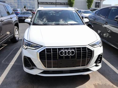 2019 Audi Q3 2.0T S line Premium Plus