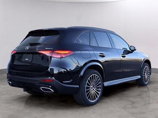 2026 Mercedes-Benz GLC 300 4MATIC