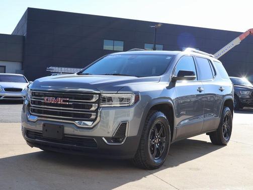 2022 GMC Acadia AWD AT4