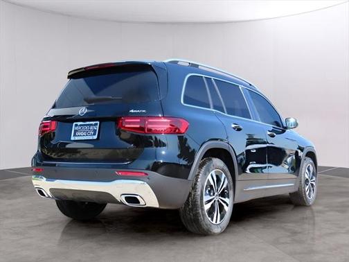 2025 Mercedes-Benz GLB 250 4MATIC