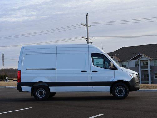 2026 Mercedes-Benz Sprinter 2500 Standard Roof
