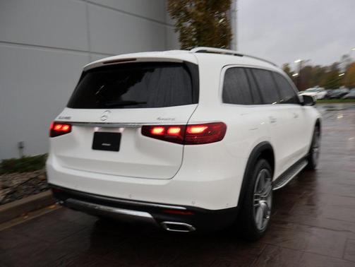 2025 Mercedes-Benz GLS 450 4MATIC
