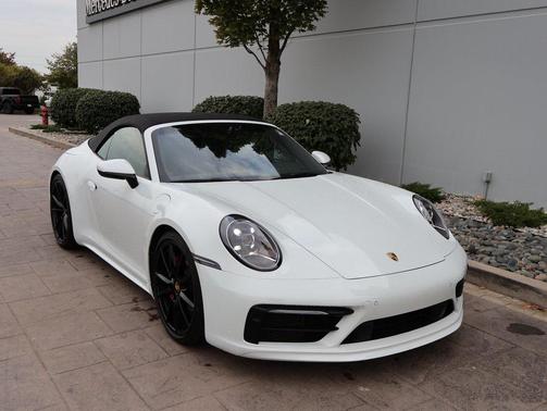 2020 Porsche 911 Carrera 4S Cabriolet