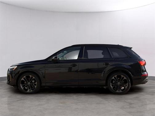 2025 Audi Q7 55 Prestige