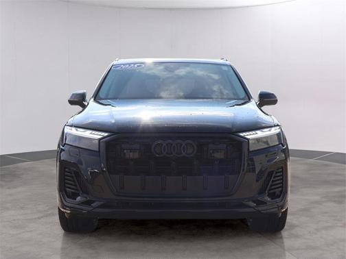 2025 Audi Q7 55 Prestige