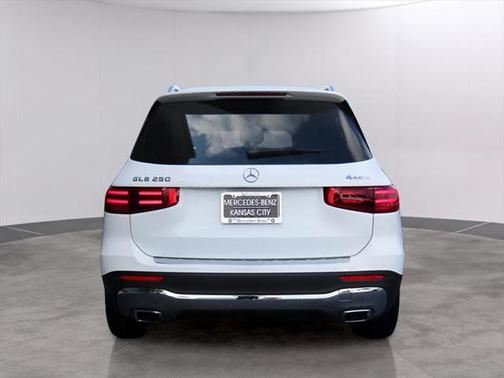 2025 Mercedes-Benz GLB 250 4MATIC