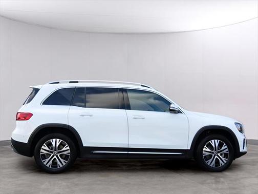 2025 Mercedes-Benz GLB 250 4MATIC