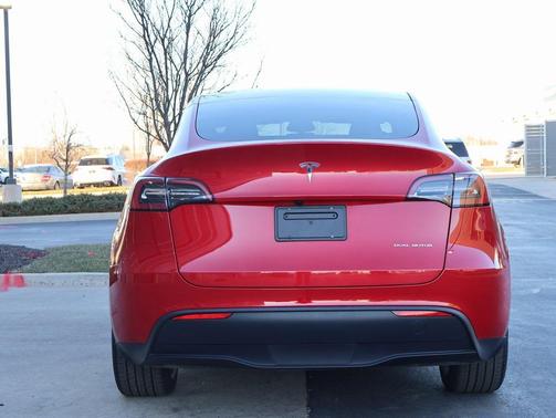 2023 Tesla Model Y Long Range Dual Motor All-Wheel Drive