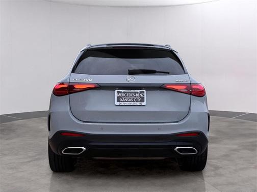 2025 Mercedes-Benz GLC 300 4MATIC