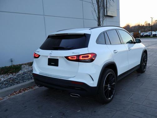 2021 Mercedes-Benz GLA 250 Base 4MATIC