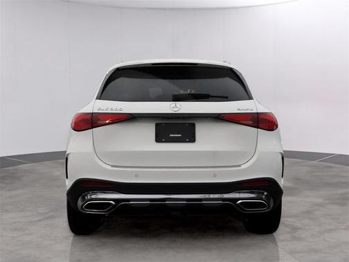 2026 Mercedes-Benz GLC 300 4MATIC