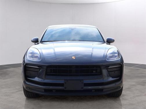 2022 Porsche Macan S