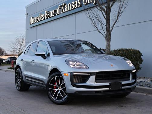2022 Porsche Macan S