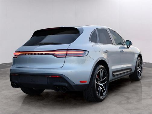 2022 Porsche Macan S
