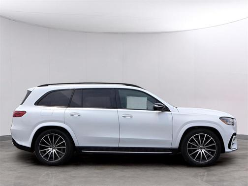 2025 Mercedes-Benz GLS 580 4MATIC