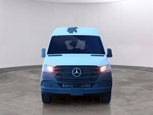 2025 Mercedes-Benz Sprinter 2500 Standard Roof