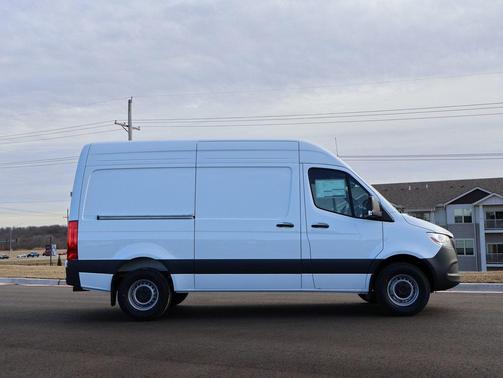2026 Mercedes-Benz Sprinter 2500 Standard Roof