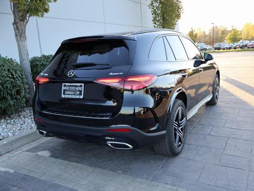 2024 Mercedes-Benz GLC 300 4MATIC