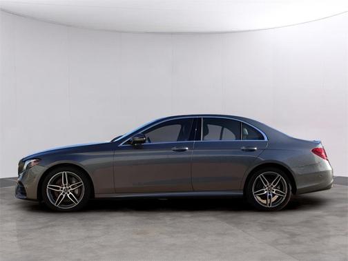 2017 Mercedes-Benz E-Class 4MATIC