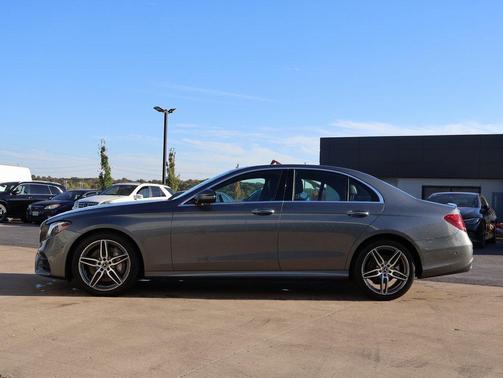 2017 Mercedes-Benz E-Class 4MATIC
