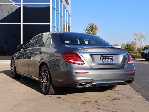 2017 Mercedes-Benz E-Class 4MATIC