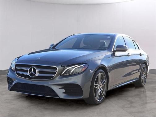 2017 Mercedes-Benz E-Class 4MATIC