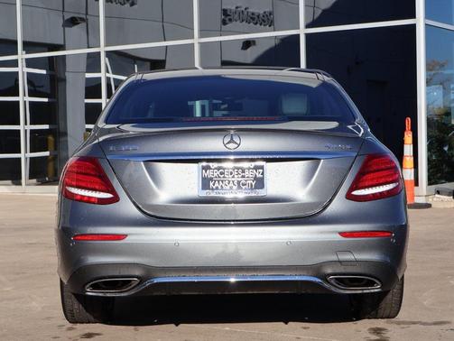 2017 Mercedes-Benz E-Class 4MATIC