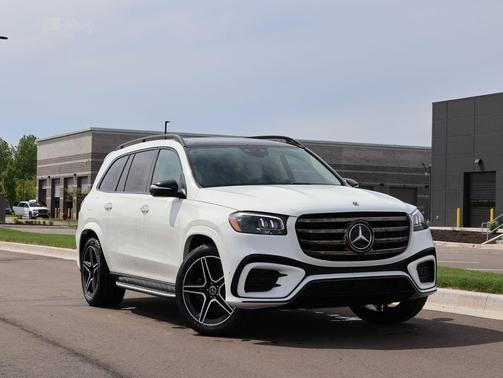 Polar White 2026 Mercedes-Benz GLS 450 4MATIC