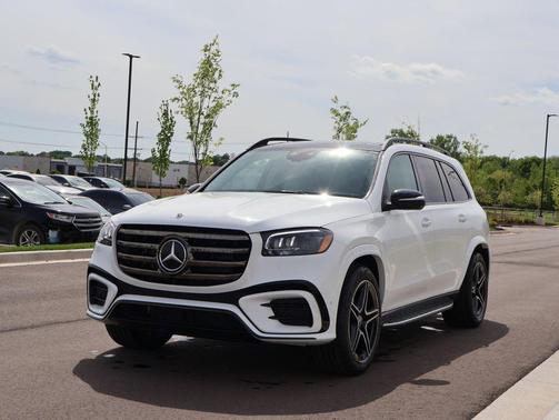 Polar White 2026 Mercedes-Benz GLS 450 4MATIC
