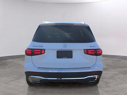 2026 Mercedes-Benz GLB 250 4MATIC