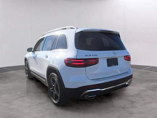 2026 Mercedes-Benz GLB 250 4MATIC