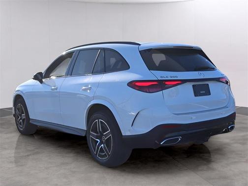 2026 Mercedes-Benz GLC 300 4MATIC