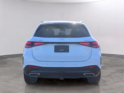 2026 Mercedes-Benz GLC 300 4MATIC