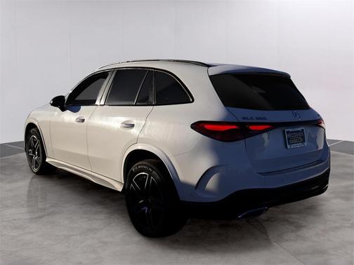 2026 Mercedes-Benz GLC 300 4MATIC