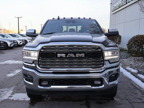 2022 RAM 3500 Limited Mega Cab 4x4 6'4' Box