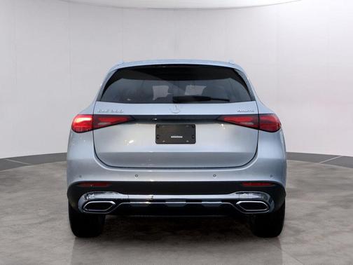 Cirrus Silver Metallic 2026 Mercedes-Benz GLC 300 4MATIC