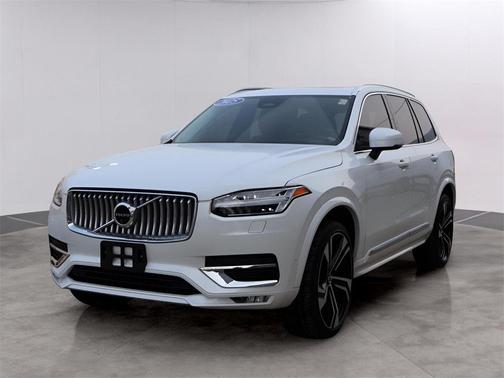 2025 Volvo XC90 B6 Ultra
