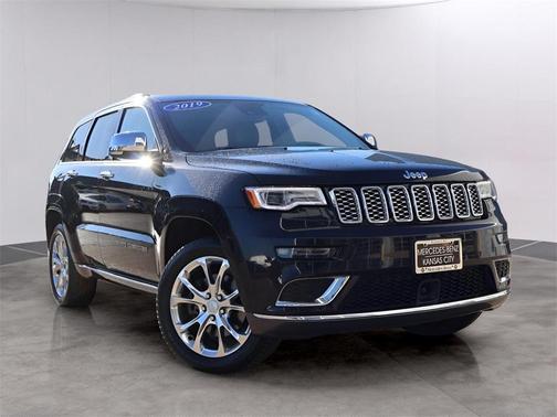 2019 Jeep Grand Cherokee Summit