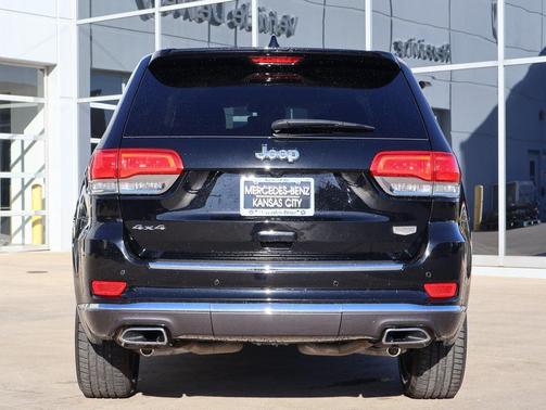 2019 Jeep Grand Cherokee Summit