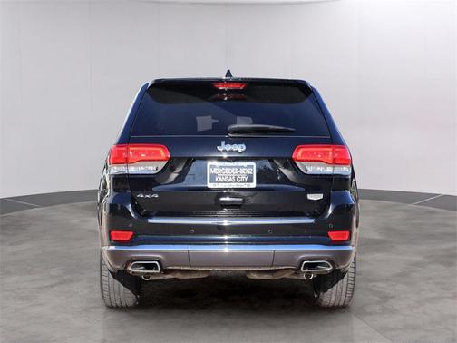 2019 Jeep Grand Cherokee Summit