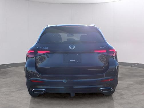 2026 Mercedes-Benz GLC 300 4MATIC